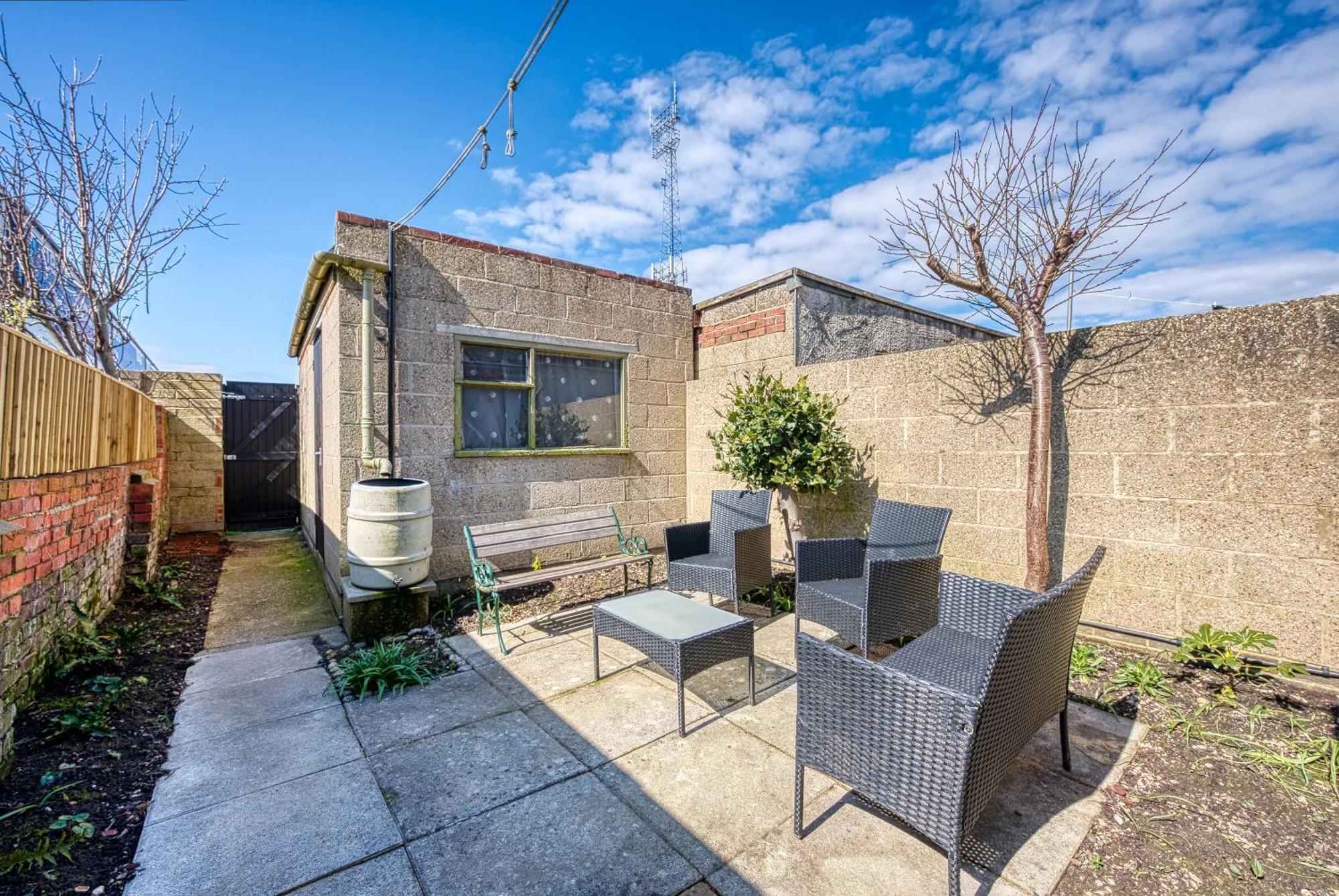 2 Bedrooms Modern, Stunning & Stylish Contractor House, Prime Portsmouth Location With Free Parking Permit, Summer Special Offer!! - By Blue Puffin Stays エクステリア 写真