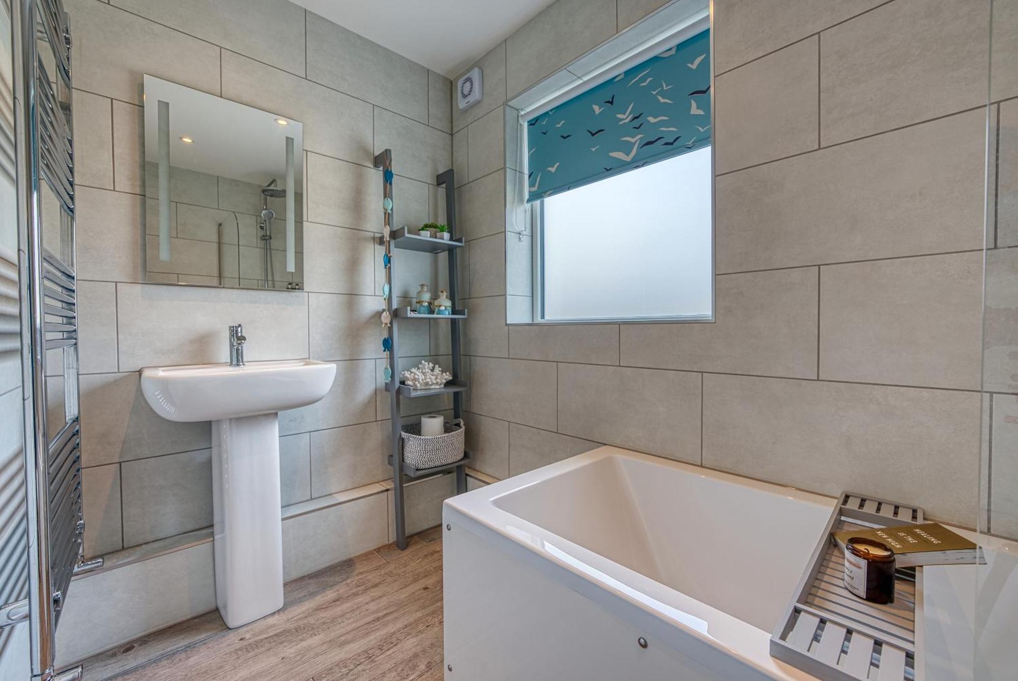 2 Bedrooms Modern, Stunning & Stylish Contractor House, Prime Portsmouth Location With Free Parking Permit, Summer Special Offer!! - By Blue Puffin Stays エクステリア 写真